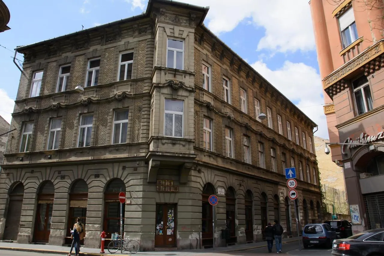 W-Tree Loft Style Apartment Budapest 0*,  Hungary