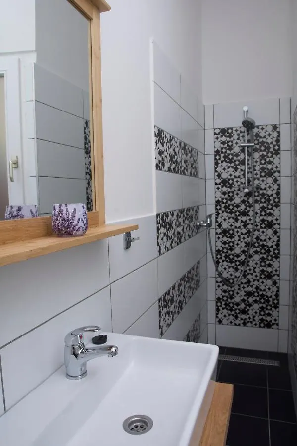 W-Tree Loft Style Apartment Budapest